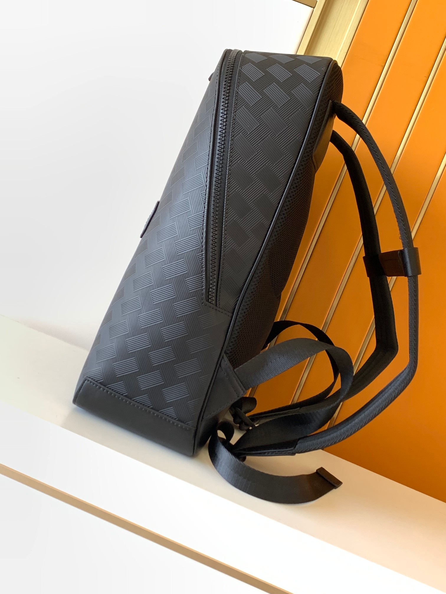 Minimalist Black Embossed Back - Leather Work Rucksack Mens ulasan dan harga